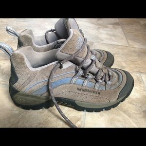 North Face Women's Hiking Boot / Shoe 8.5