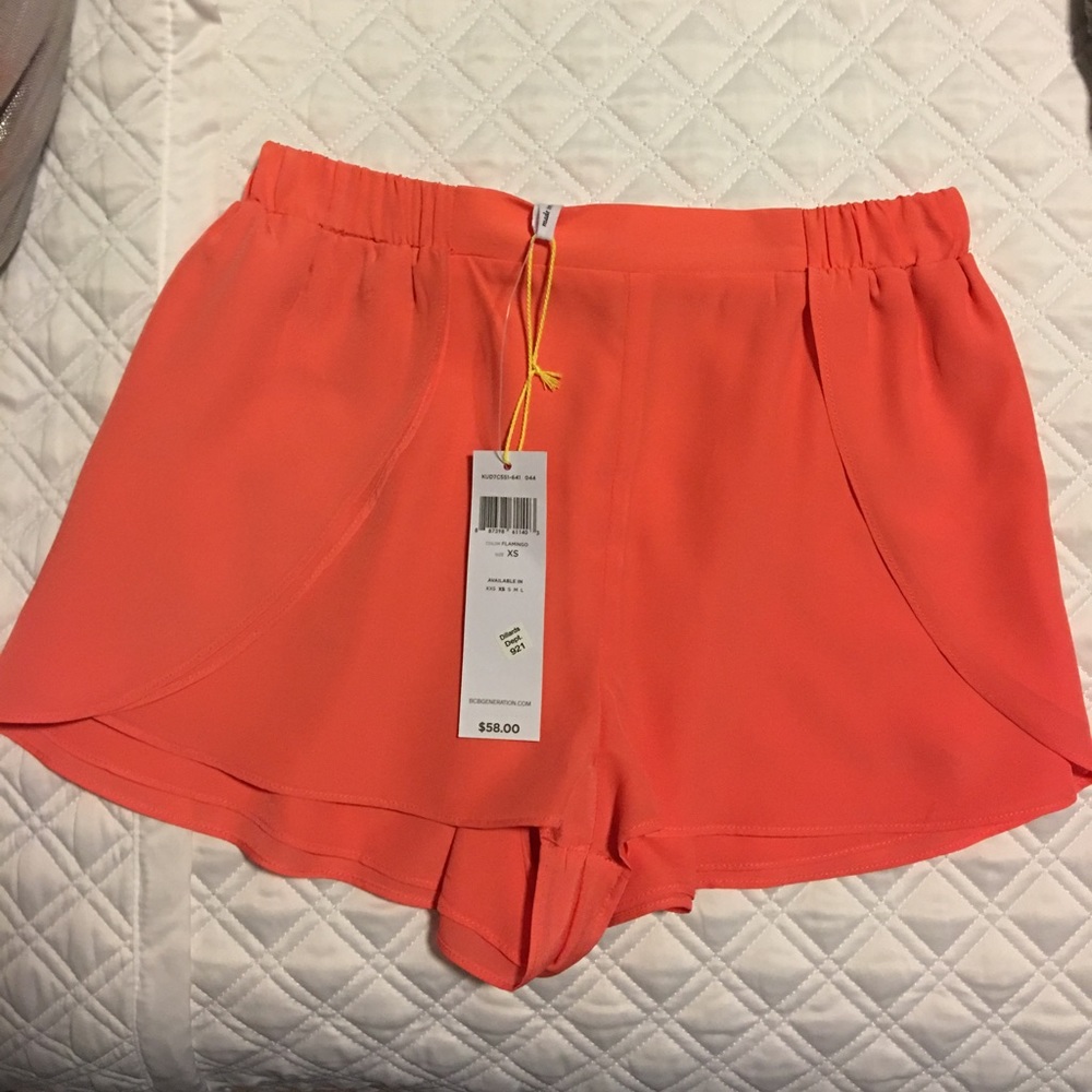 BCBG Coral XS flowy shorts