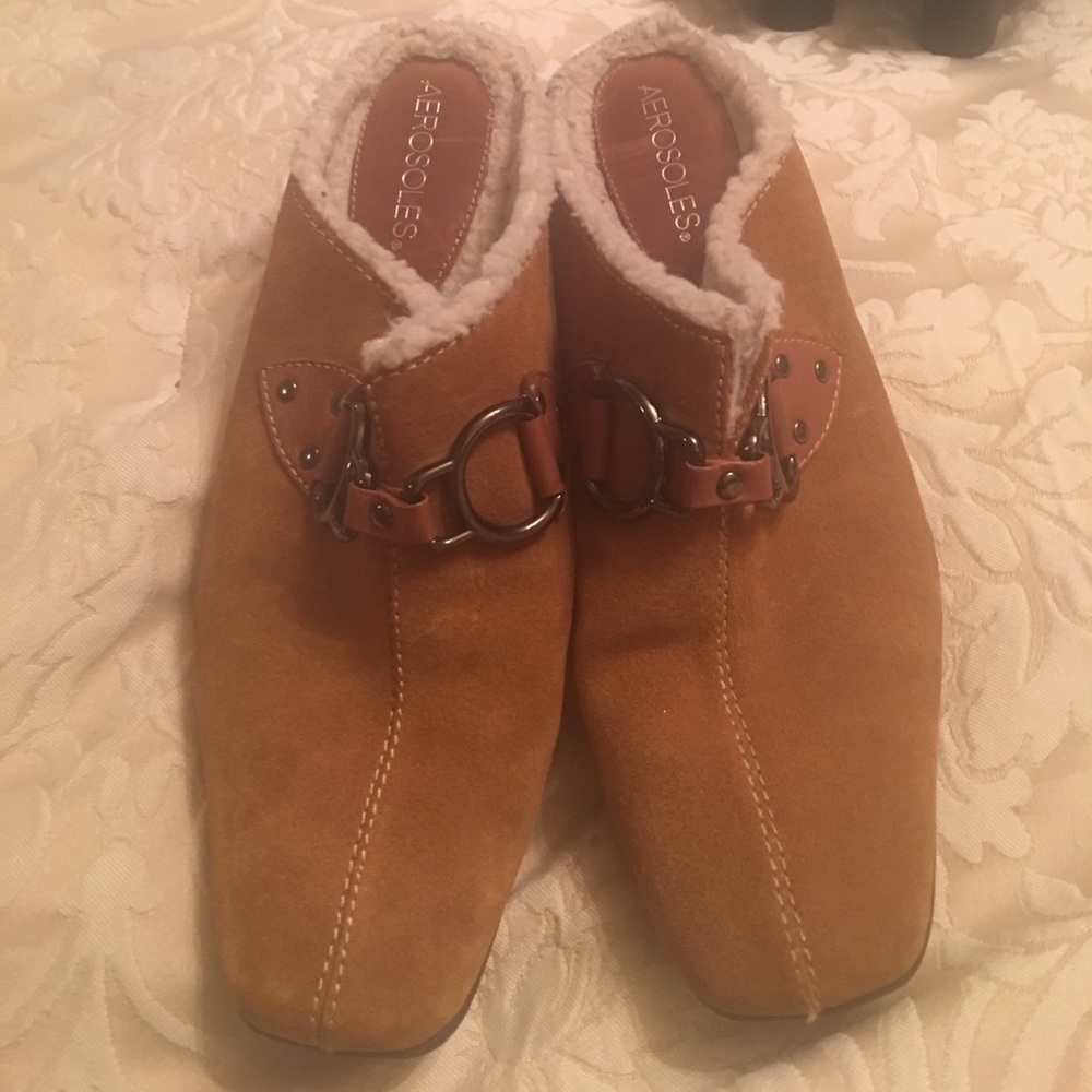 Aerosoles suede and leather/sharp-a mule