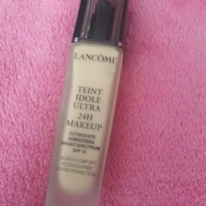 Lancome tint idole 24 hr wear