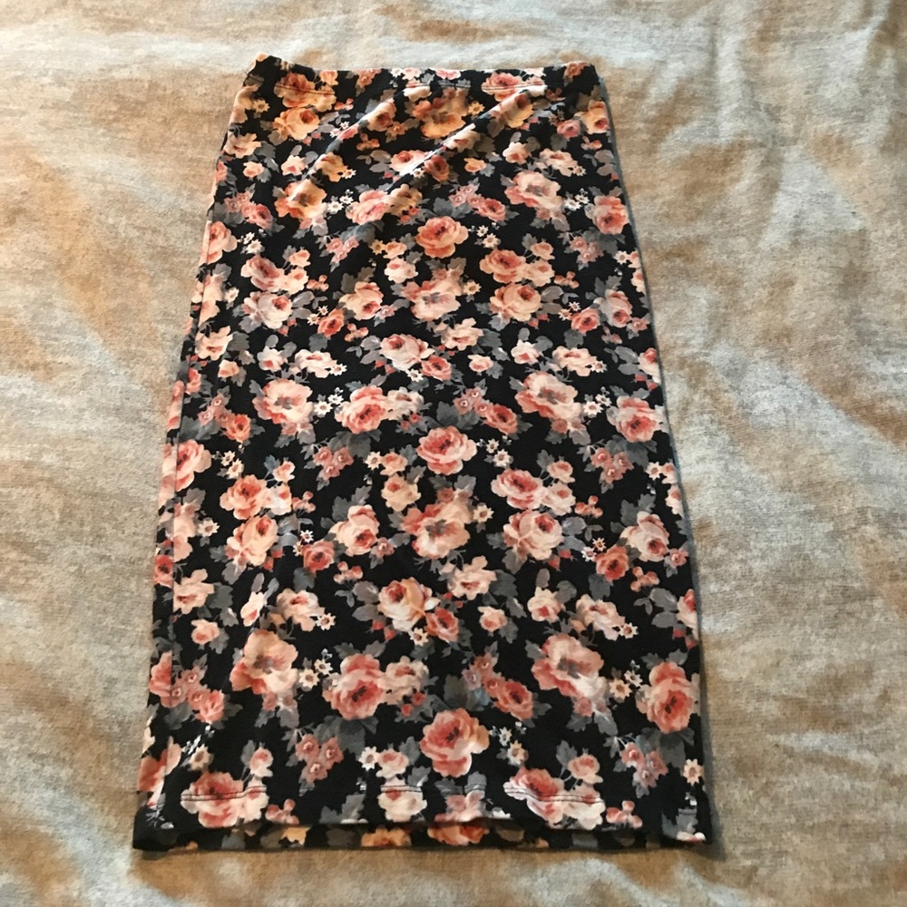 Long floral pencil skirt