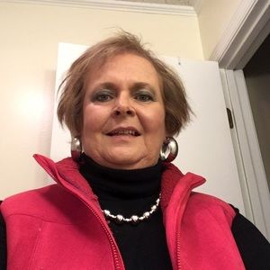 Meet your Posher, Cynthia