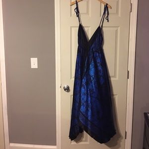 Beautiful flowy summer dress/Coverup