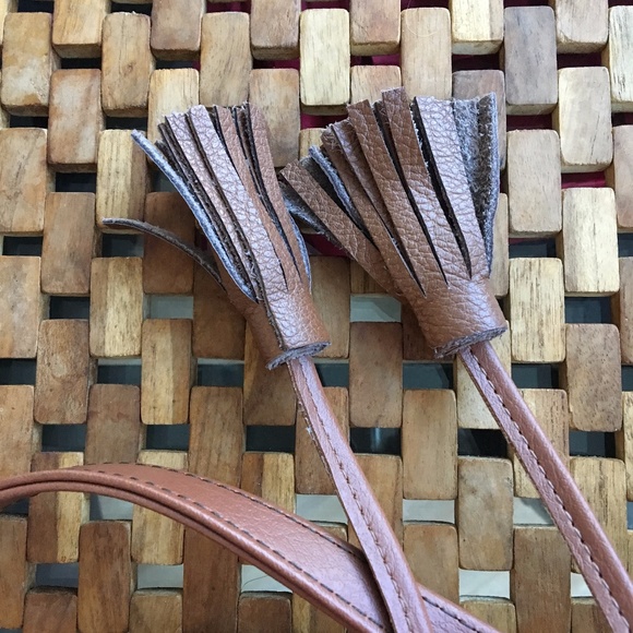 Shaffer LA Leather Mini Crossbody Bucket Bag - Picture 3 of 8