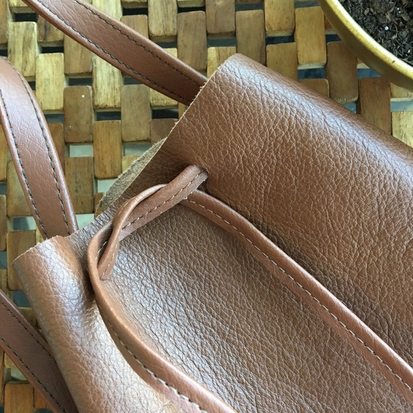 Shaffer LA Leather Mini Crossbody Bucket Bag - Picture 2 of 8