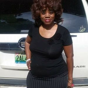 Meet your Posher, Gloria