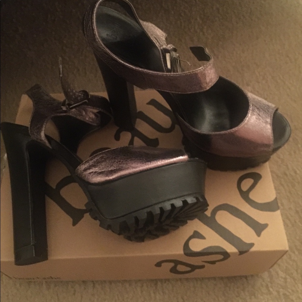 Gun metal color platforms from Shoe dazzle