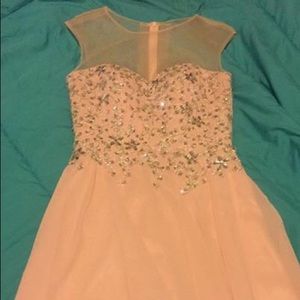 Blush homecoming dress size 4