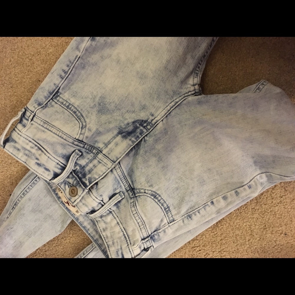 Worn once ; Hollister ;