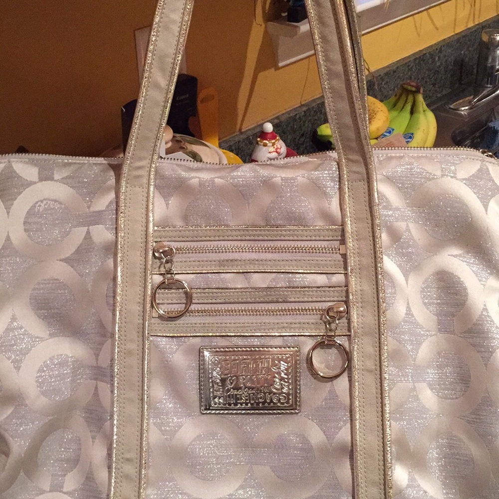 Authentic Coach Tote - Picture 4 of 4