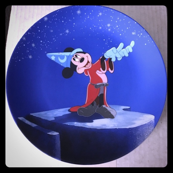 Fantasia collectors plate with authenticity. - Picture 1 of 3