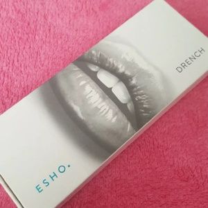 Esho lip drench