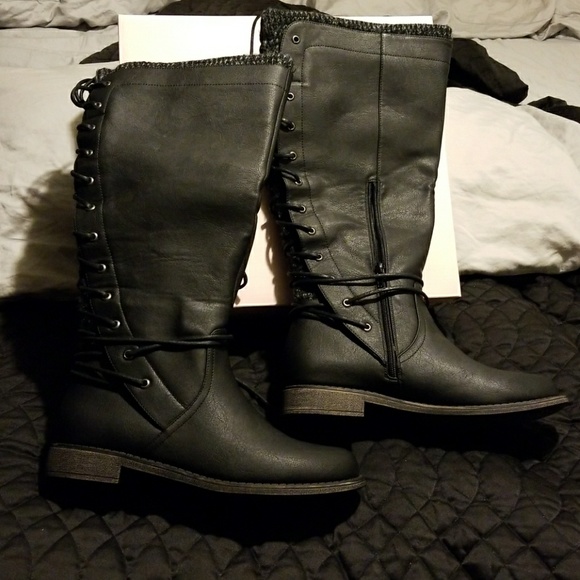 flat boots size 9