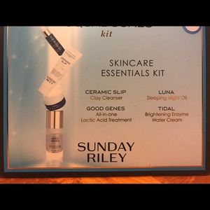 Sunday Riley essentials kit