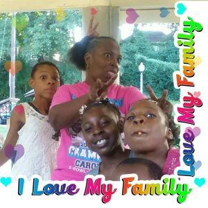 Meet your Posher, Ebony