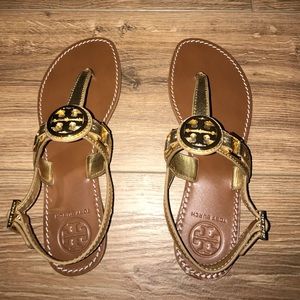 ✨NWOT Tory Burch Gold Sandals✨