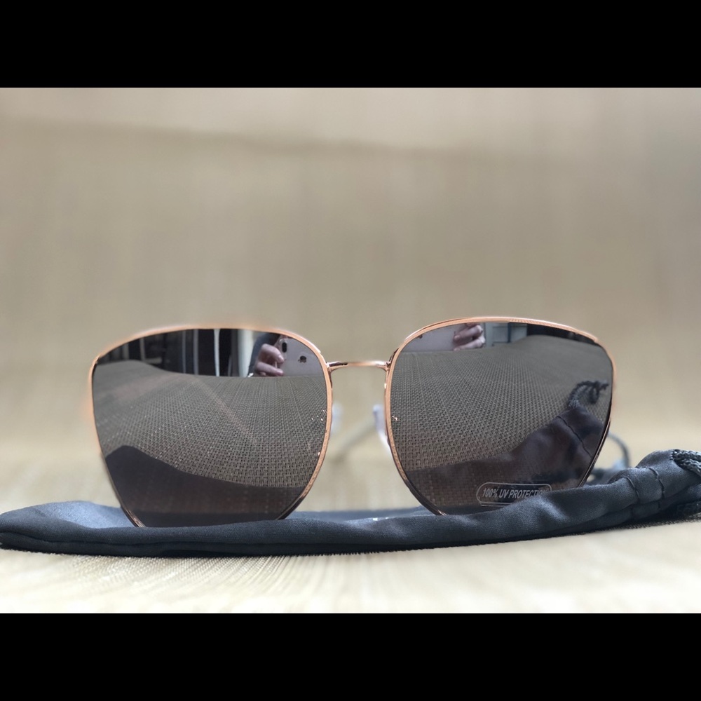 Rose Gold Aviator Sunglasses