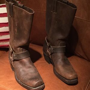 Frye Harness 12R Boots - Tan