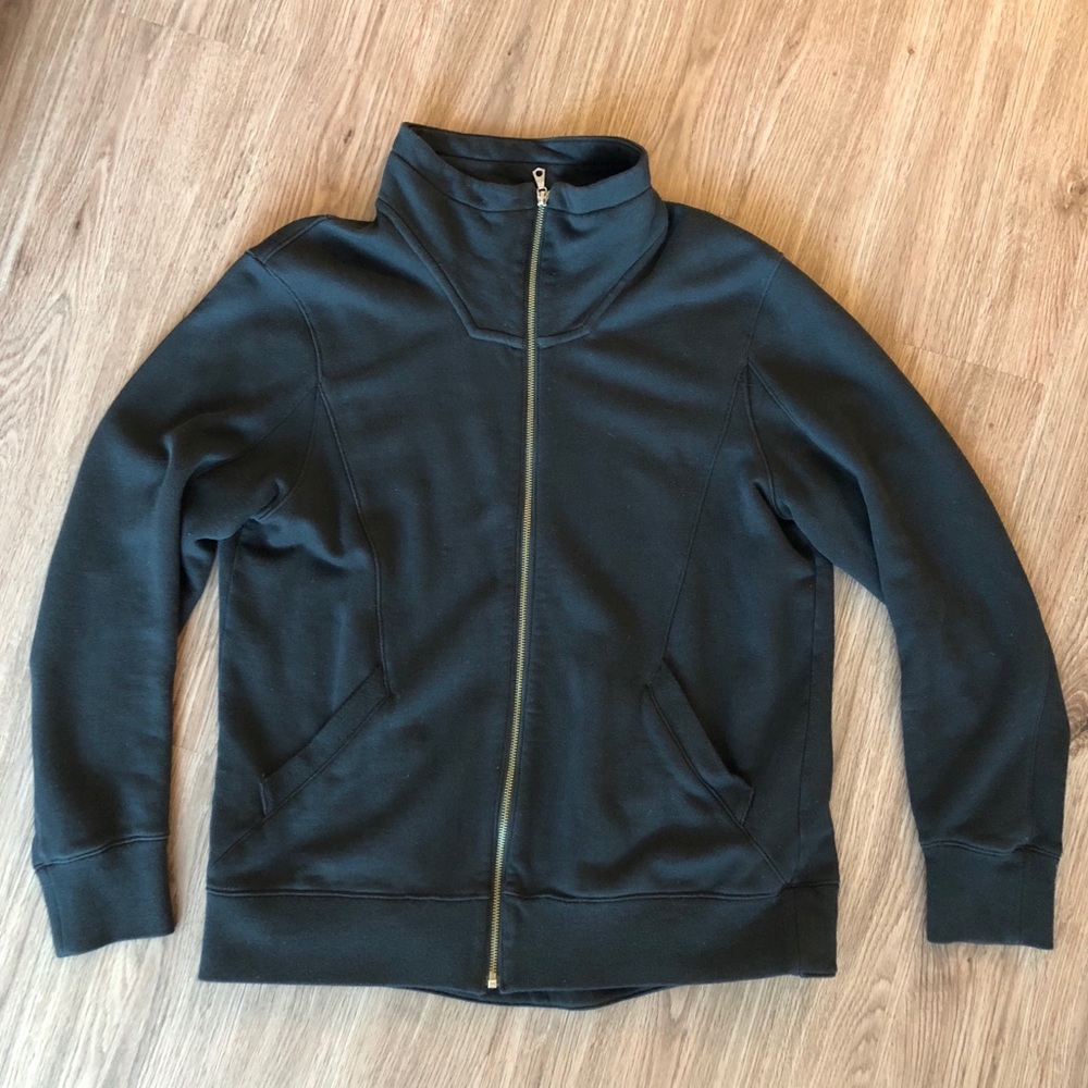Uniqlo zip up sweater