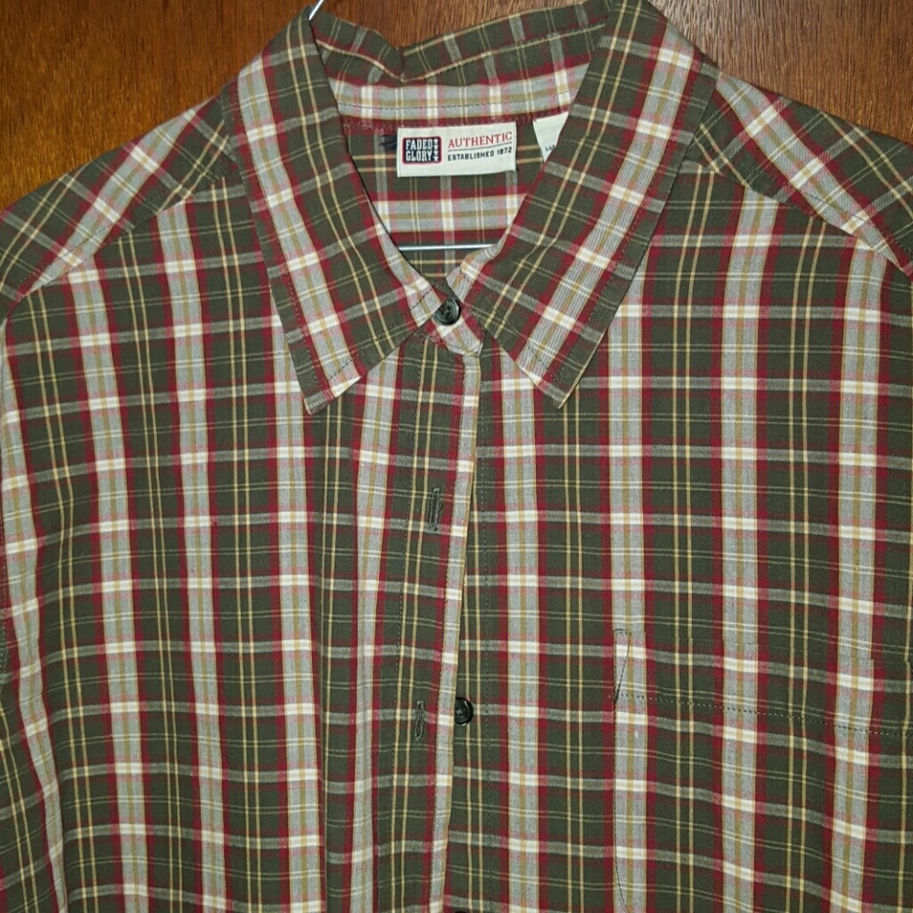 Woman's Long Sleeved Button Down  XL 16/18