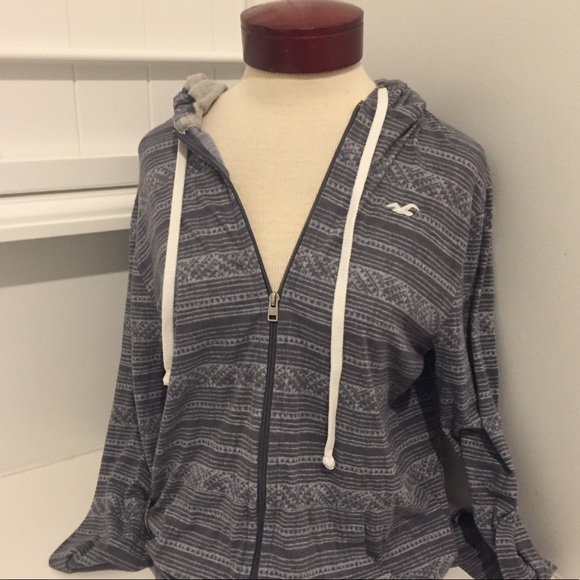Hollister Tops - HOLLISTER LIGHT SUPER COMFY HOODIE! BOHO FLOWY FIT