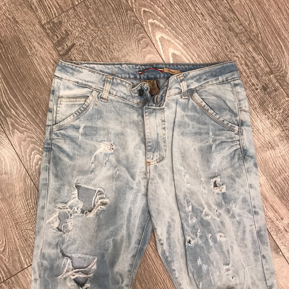 Jeans - Picture 2 of 4