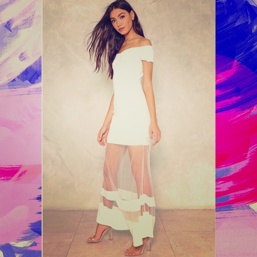 Nadia Off-the-Shoulder Maxi Dress