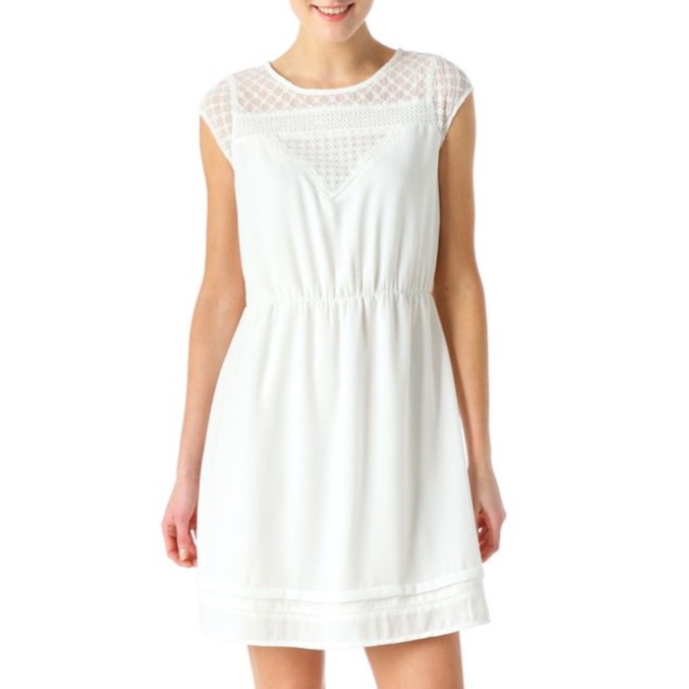 NWOT Promod 🎀 White Embroidered Flowy Dress