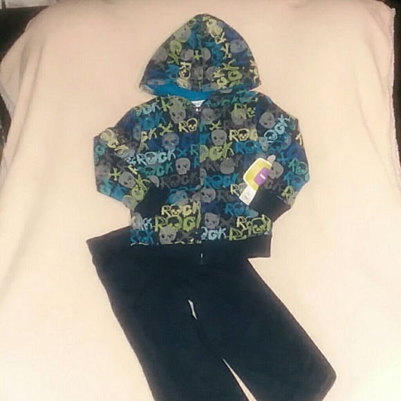 NWT Toddler Boys Skull N Crossbones 2 Piece Set 2t - Picture 1 of 8