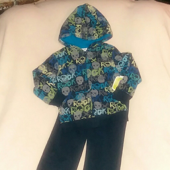 NWT Toddler Boys Skull N Crossbones 2 Piece Set 2t - Picture 8 of 8