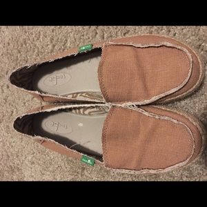 Sanuk slip on shoes