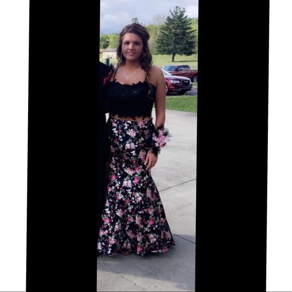 Prom dress - Picture 4 of 5