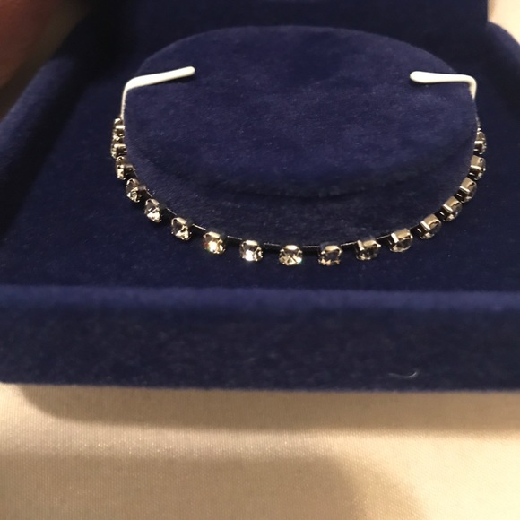 🛑SOLD🛑Bracelet with sapphire heart charm. NWOT - Picture 3 of 4