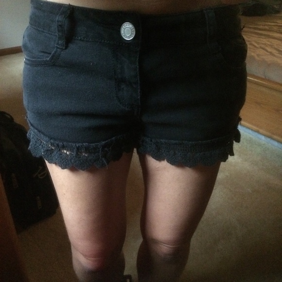 Rue 21 shorts - Picture 2 of 8