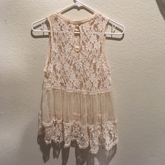 Lace tank top - Picture 3 of 4