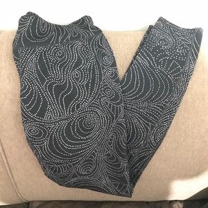 Leggings size Medium