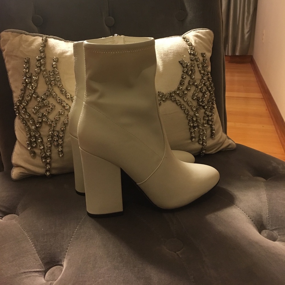 Marc Fisher white ankle bootie