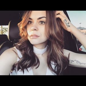 Meet your Posher, Courtney