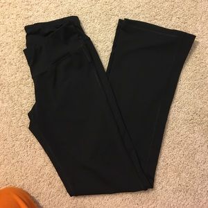 Black yoga pants