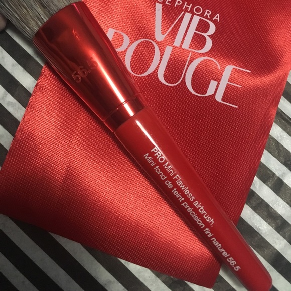 Sephora Flawless Mini Brush - Picture 2 of 3