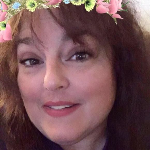 Meet your Posher, Leanne - Picture 1 of 1