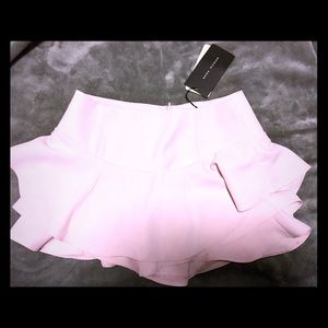 Light pink size small Zara skirt/skort never worn