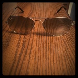 Ray-Ban Women’s Classic Aviators (silver)