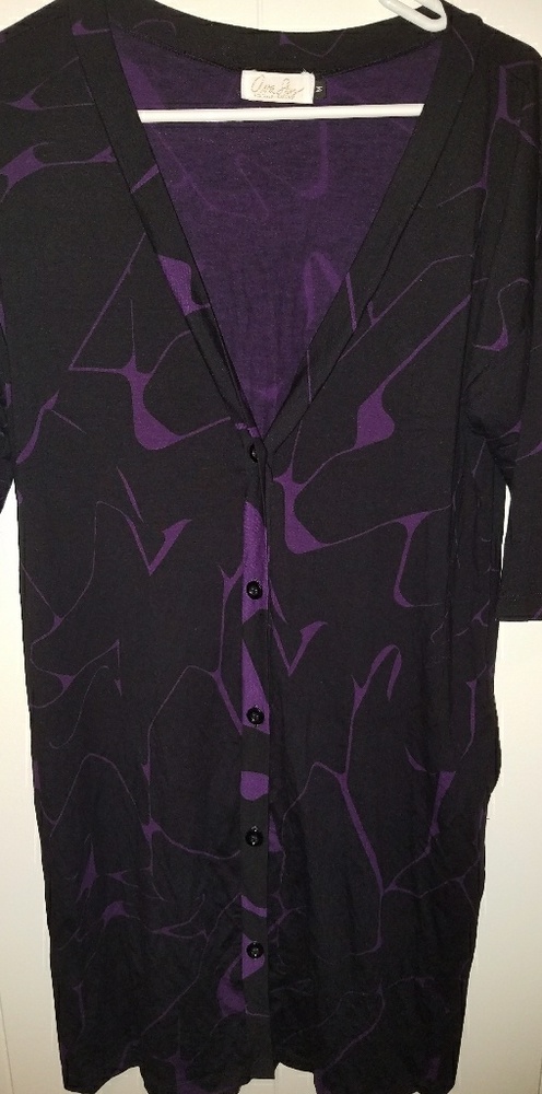 Ava Sky long cardigan black with purple design