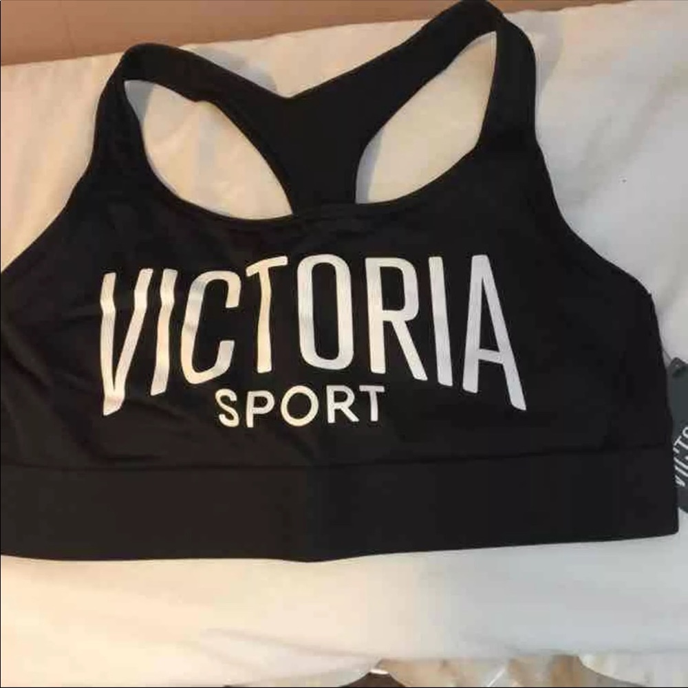 NWT Victoria's Secret sports bra medium