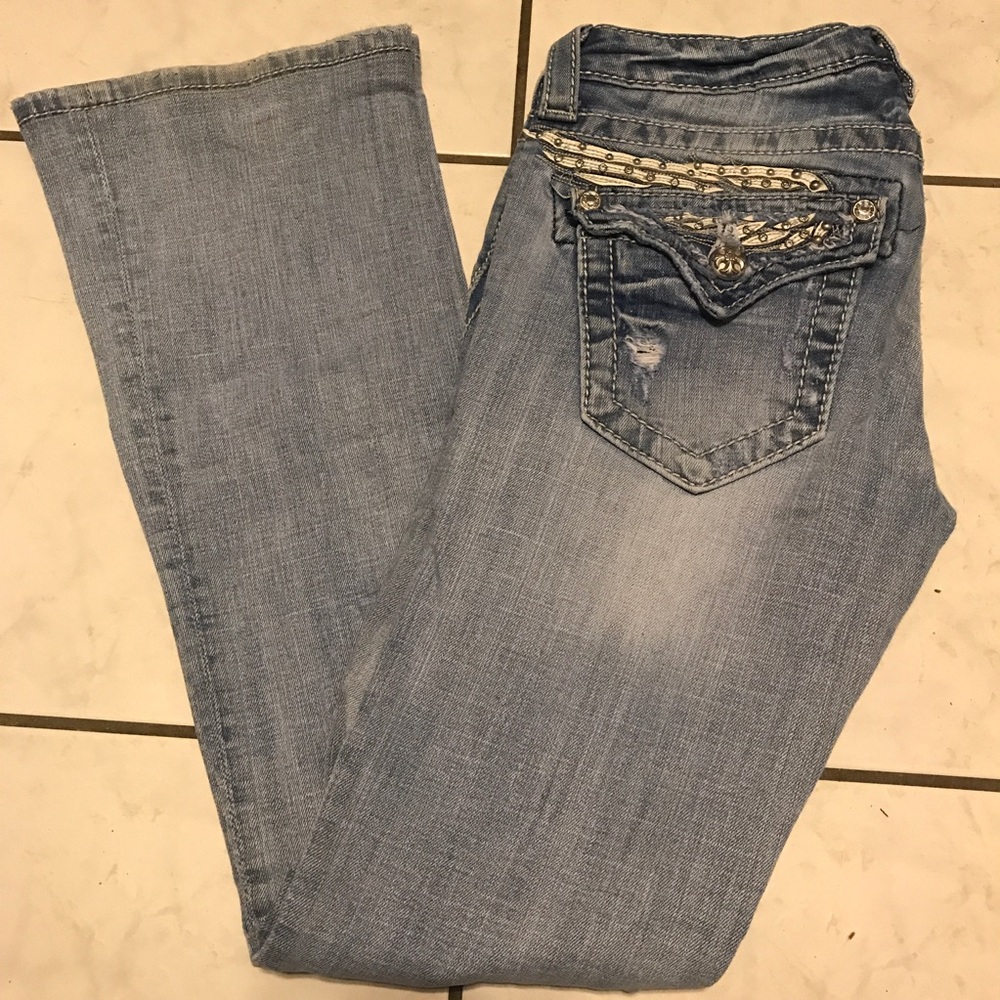 💥DONATING SOON💥Miss Me light wash ripped jeans