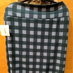 ***SOLD*** Lularoe Cassie Pencil Skirt