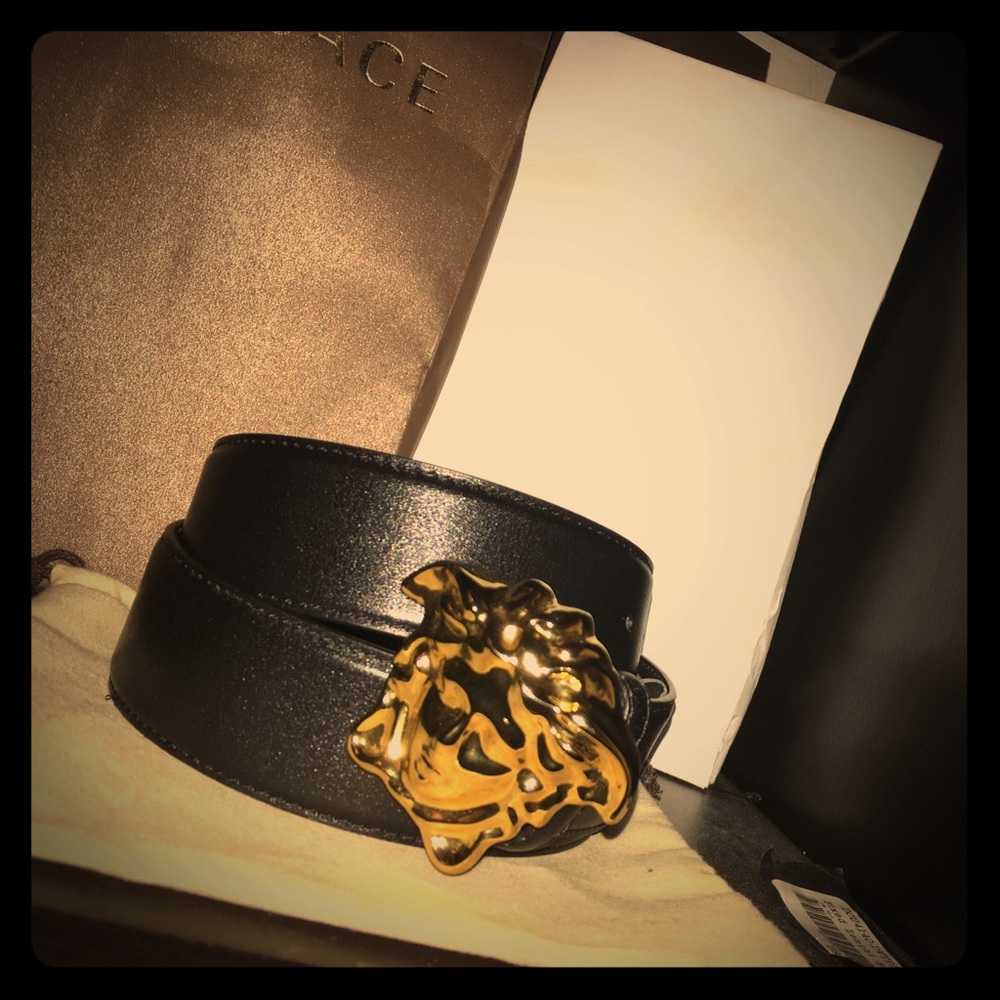 Black n gold Versace belt
