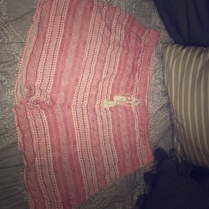 Red and white knee shorts! Catos!