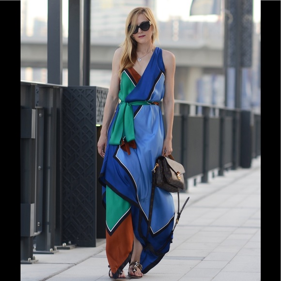 Diane Von Furstenberg Dresses & Skirts - Beautiful Scarf Dress